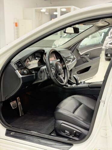 BMW 520-11