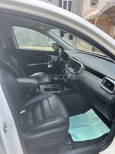 Kia Sorento-8