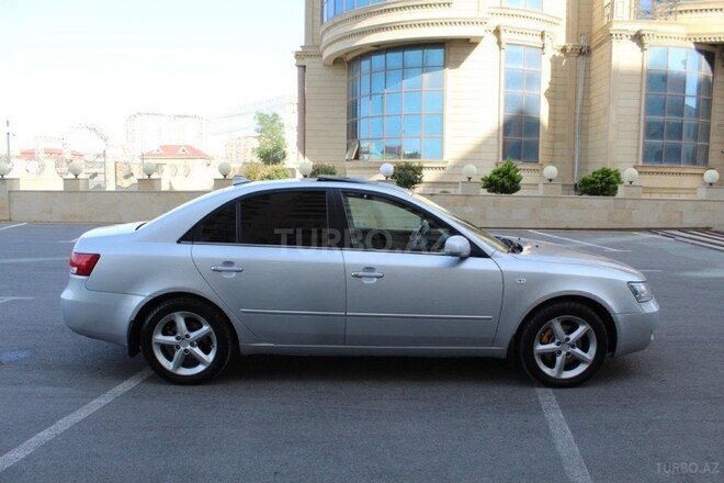 Hyundai Sonata-3