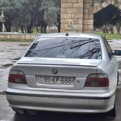 BMW 520-3