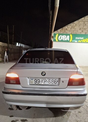 BMW 520-6