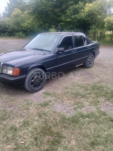Mercedes 190-6