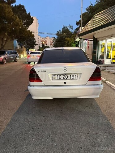 Mercedes C 200-4