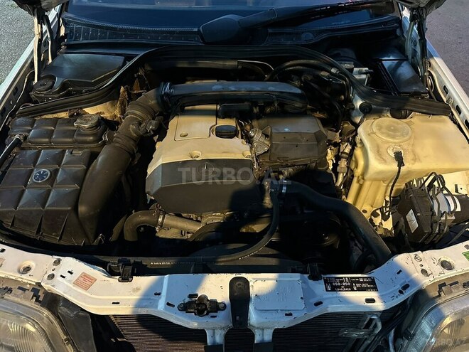 Mercedes C 200-9