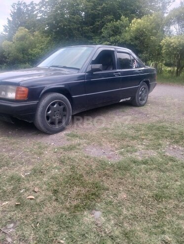 Mercedes 190-3