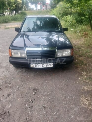 Mercedes 190-1