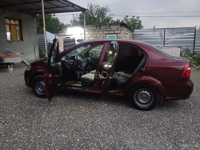 Chevrolet Aveo-3