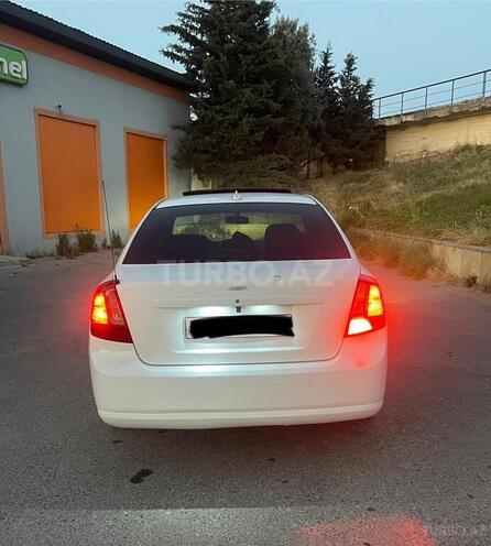 Daewoo Gentra-4