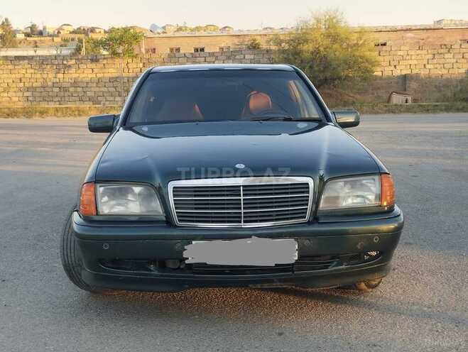 Mercedes C 200-11
