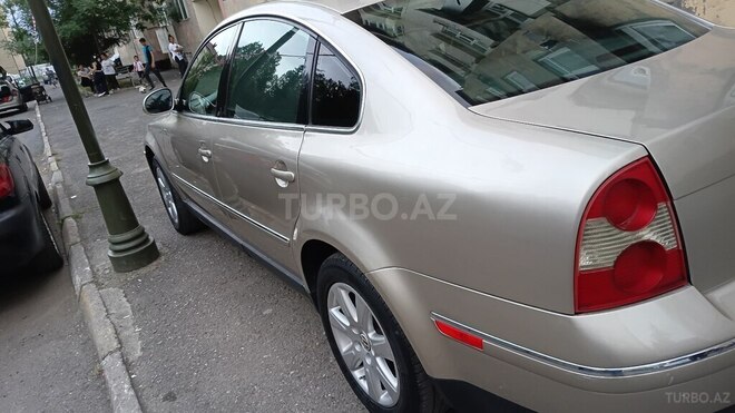 Volkswagen Passat-6