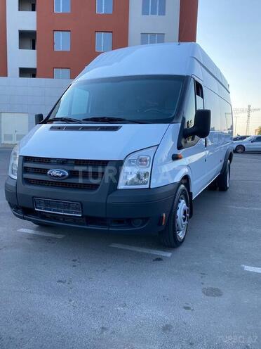 Ford Transit-2