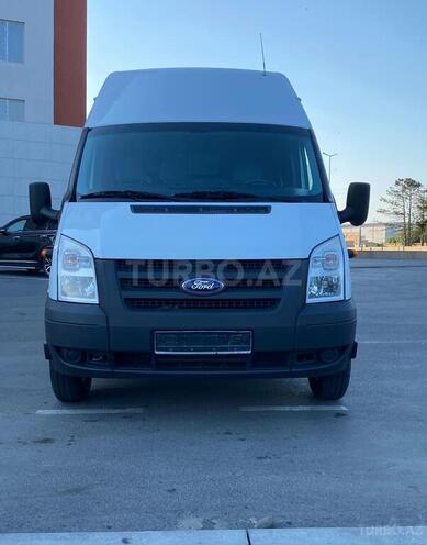 Ford Transit-1