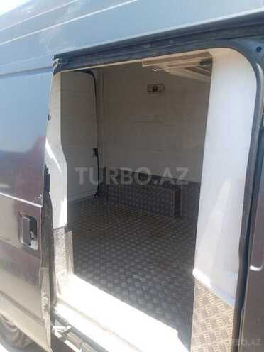 Ford Transit-9