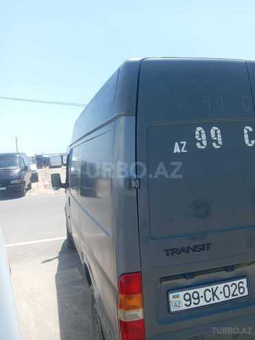 Ford Transit-4