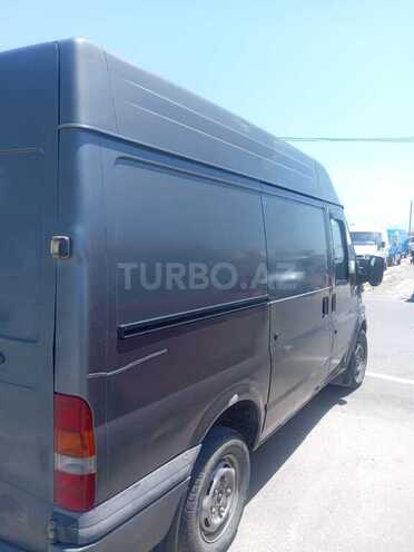 Ford Transit-5