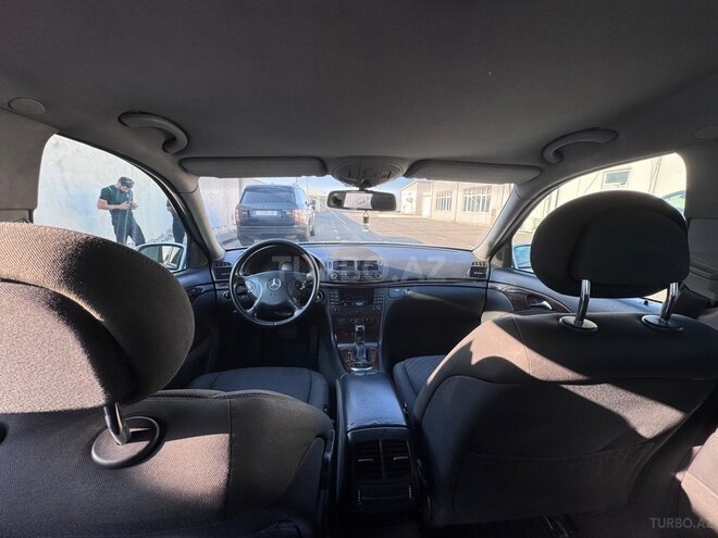 Mercedes E 220-3