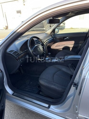 Mercedes E 220-8