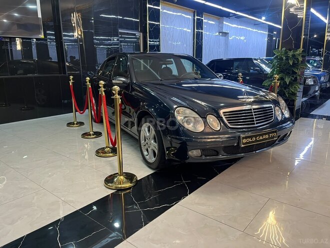 Mercedes E 260-6