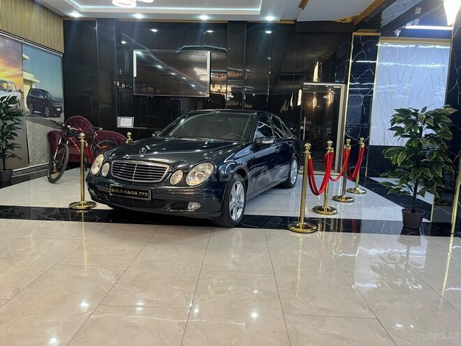 Mercedes E 260-12