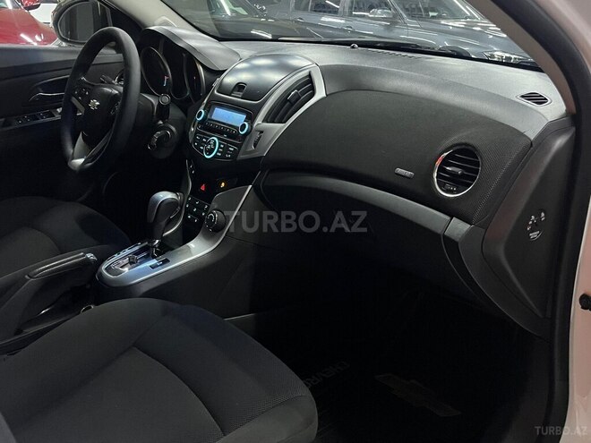 Chevrolet Cruze-9