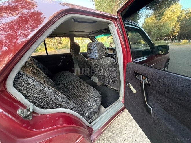 Mercedes 190-11