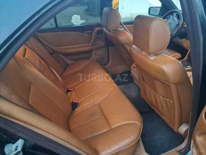 Mercedes E 280-6