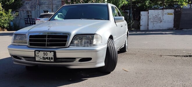 Mercedes C 200-2
