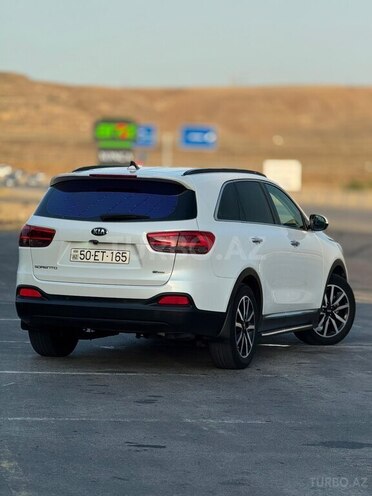 Kia Sorento-3