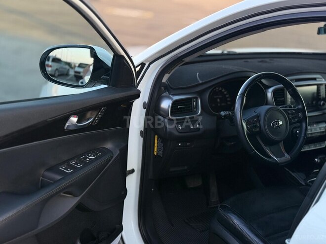 Kia Sorento-9