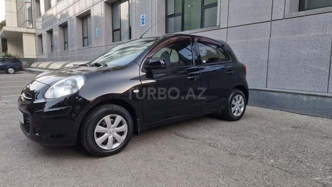 Nissan March-4