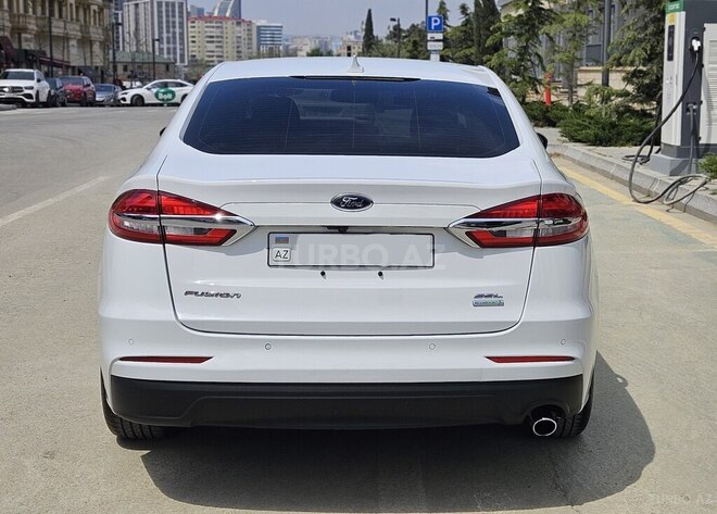 Ford Fusion (North America)-2