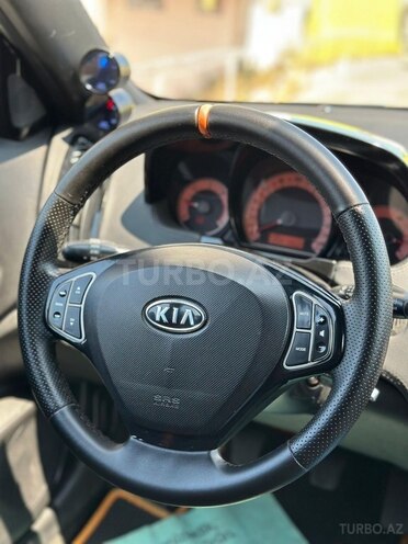 Kia Ceed-12