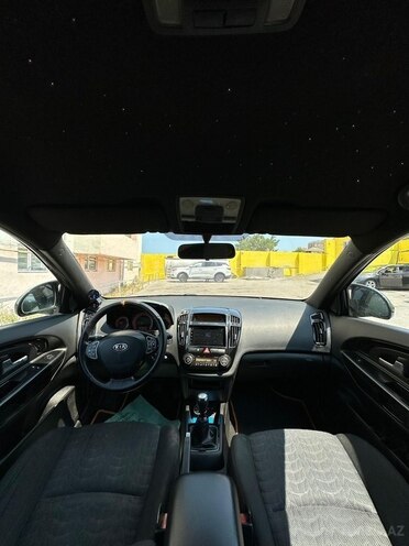 Kia Ceed-11