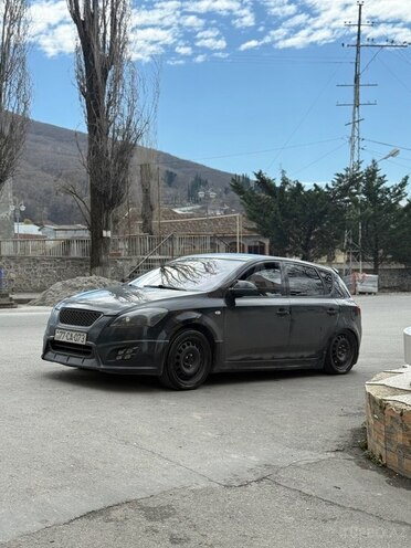 Kia Ceed-5
