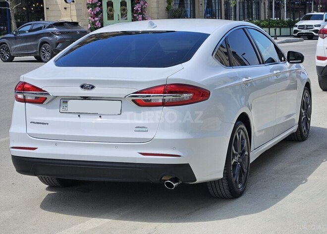 Ford Fusion (North America)-10