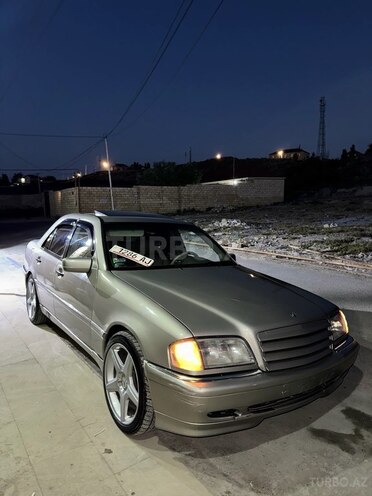Mercedes C 230-1
