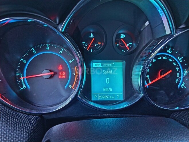 Chevrolet Cruze-21