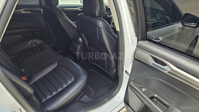 Ford Fusion (North America)-21