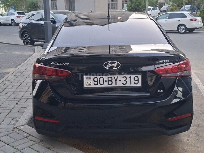 Hyundai Accent-3