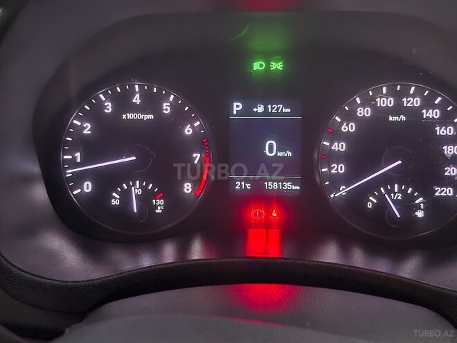 Hyundai Accent-8