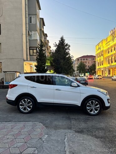 Hyundai Santa Fe-4