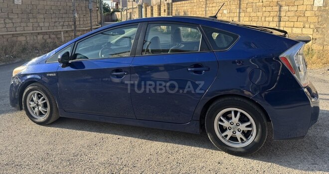 Toyota Prius-3