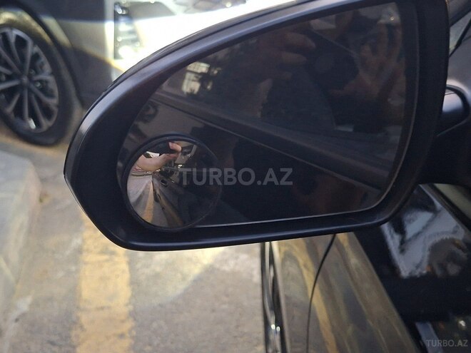Hyundai Accent-11