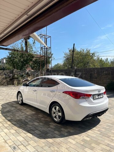 Hyundai Avante-4