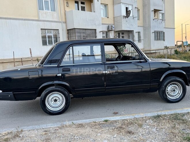 LADA (VAZ) 2107-4