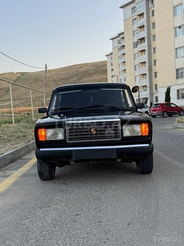 LADA (VAZ) 2107-1
