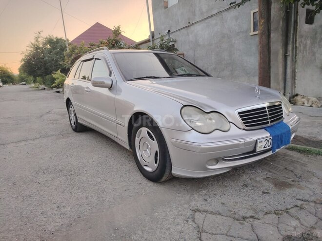 Mercedes C 220-2