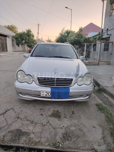 Mercedes C 220-1