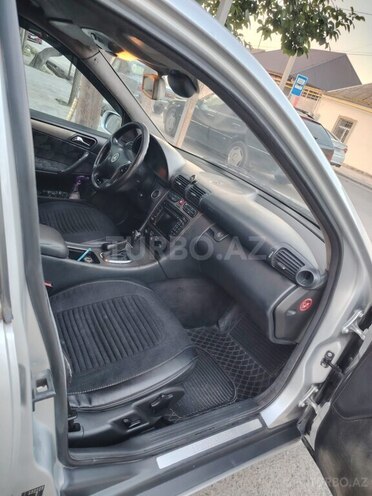 Mercedes C 220-9