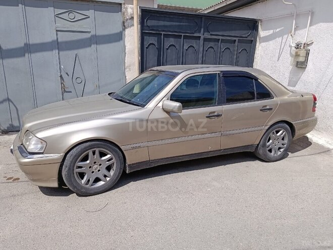 Mercedes C 180-5